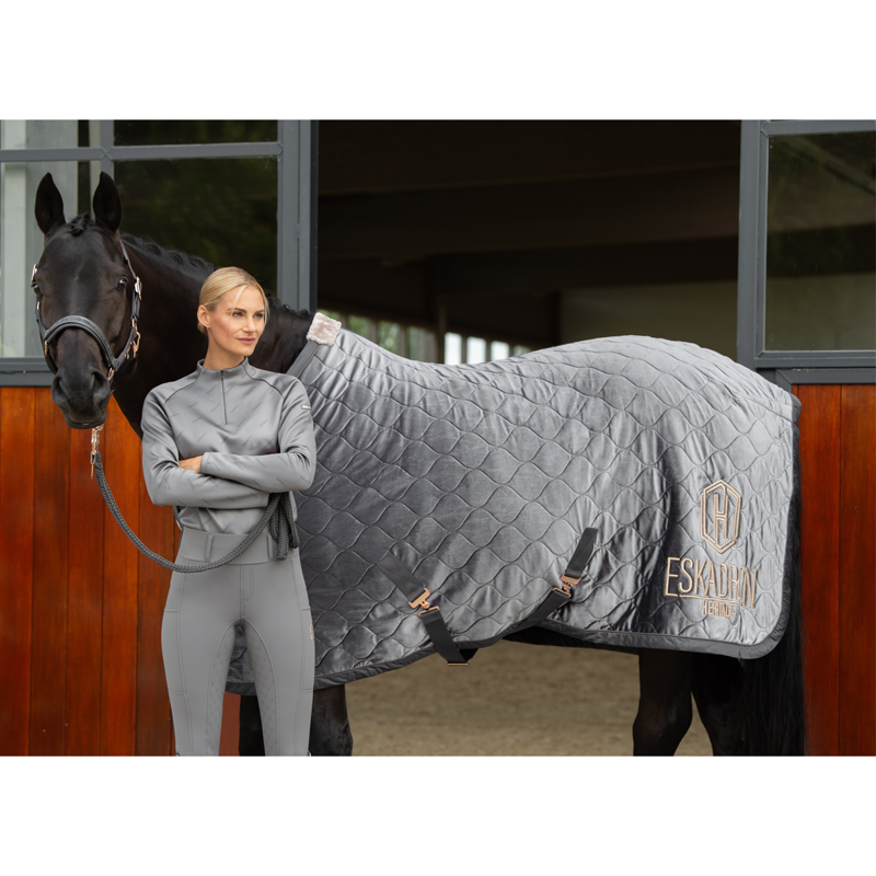 Eskadron Velvet Sweat Rug Heritage AW23 - Basalt Grey-1